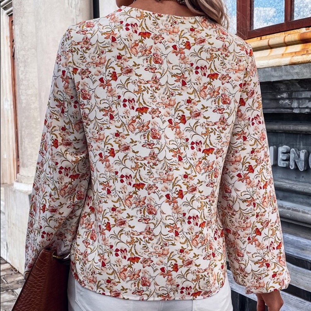 πΏ BOHO ORANGE MULTI FLORAL VNECK BLOUSE! - Picture 2 of 7